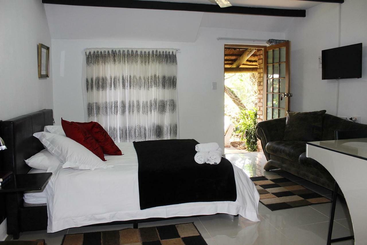 Francor Guesthouse Pretoria Exterior photo